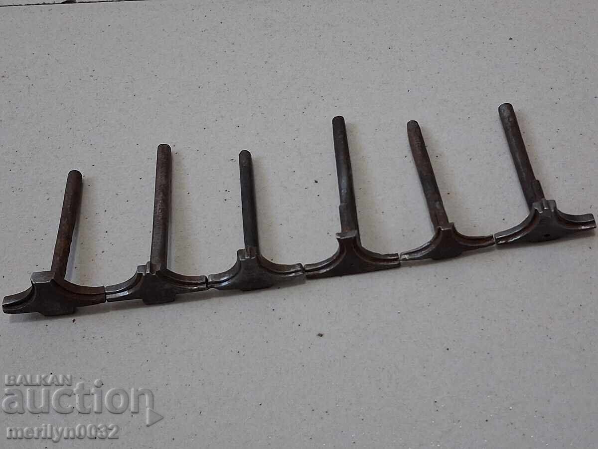 6 Pieces Extractor for Shotgun with price 77.00 BGN | € 39.37