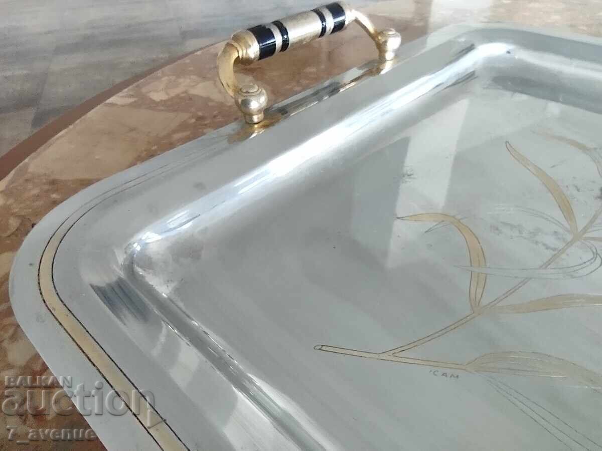 Μεγάλο, παλιό, στιβαρό δίσκος, λουλούδια, φύλλα, με σήμανση 19.10.2025 - 7