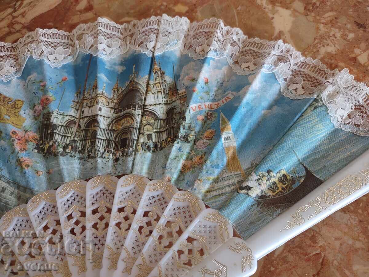 Auction  Fan, old, used, 19.10.2025