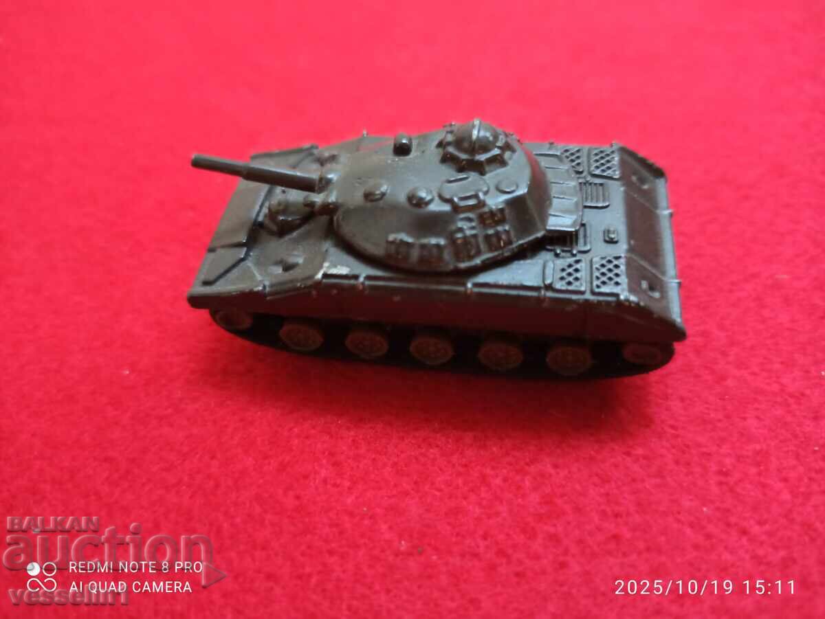 Auction  Old metal toy tank M55l Sheridan Hong Kong
