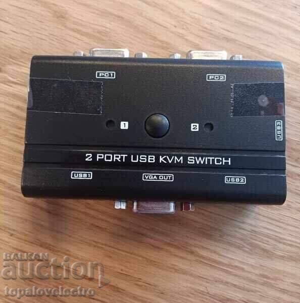 Licitație NOU! Comutator VGA KVM, 1 monitor și 3 USB între 2 computere