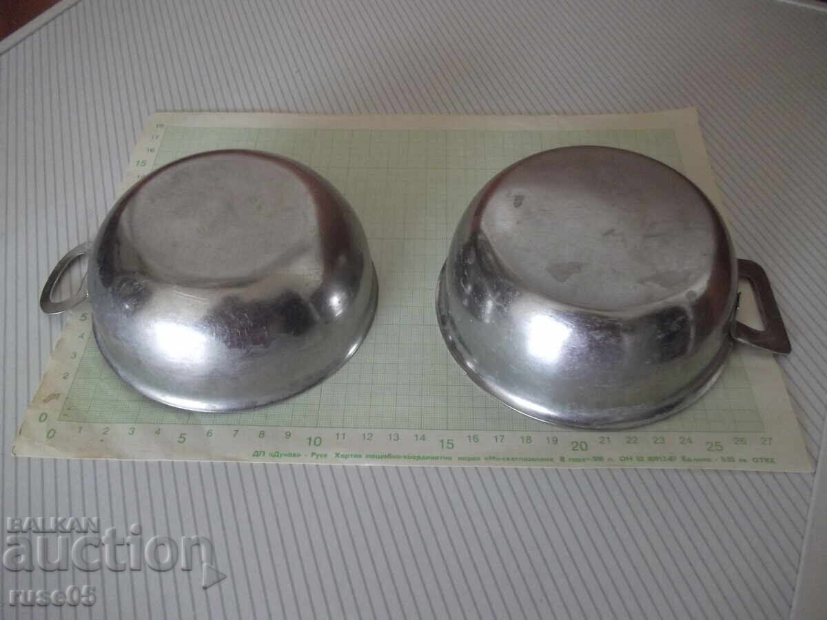 Auction  Lot of 2 alpaca cups