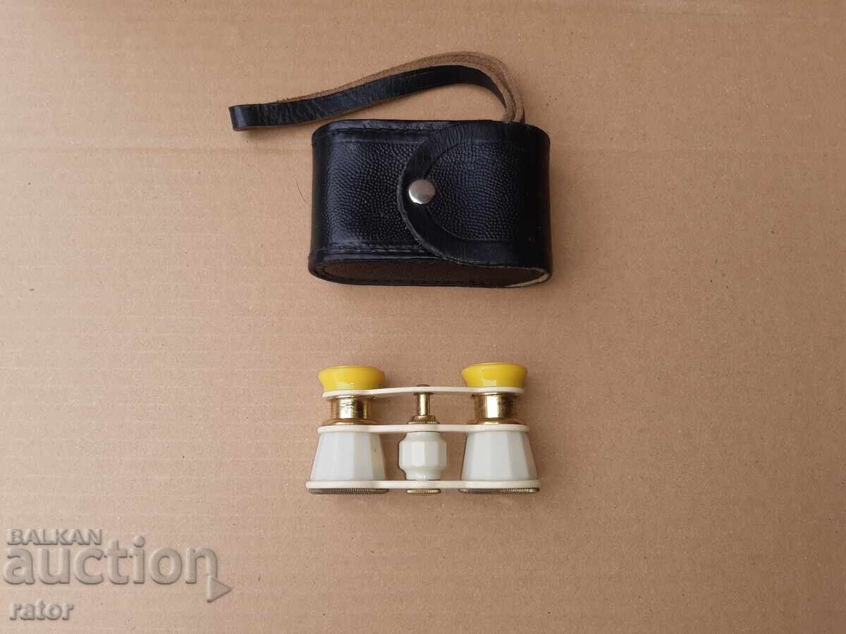 Star teatralen binokyl SSSR - otlichen with price 32.99 BGN | € 16.87 Star teatralen binokyl SSSR - otlichen with price 32.99 BGN | € 16.87