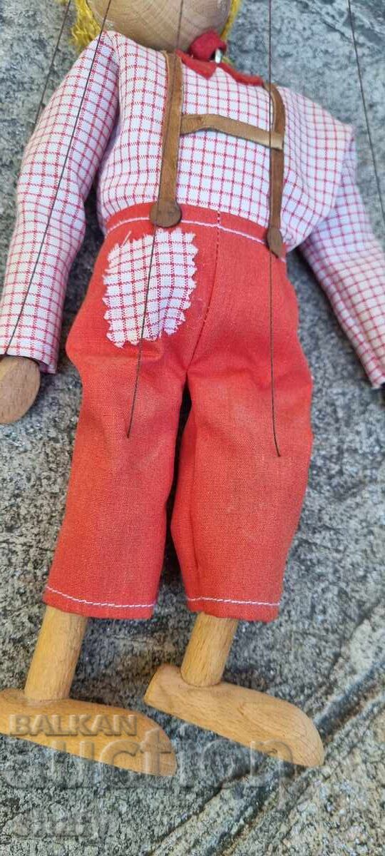 Παράδοση Μαριονέτα. Ξύλινη Κούκλα Παράδοση Μαριονέτα. Ξύλινη Κούκλα