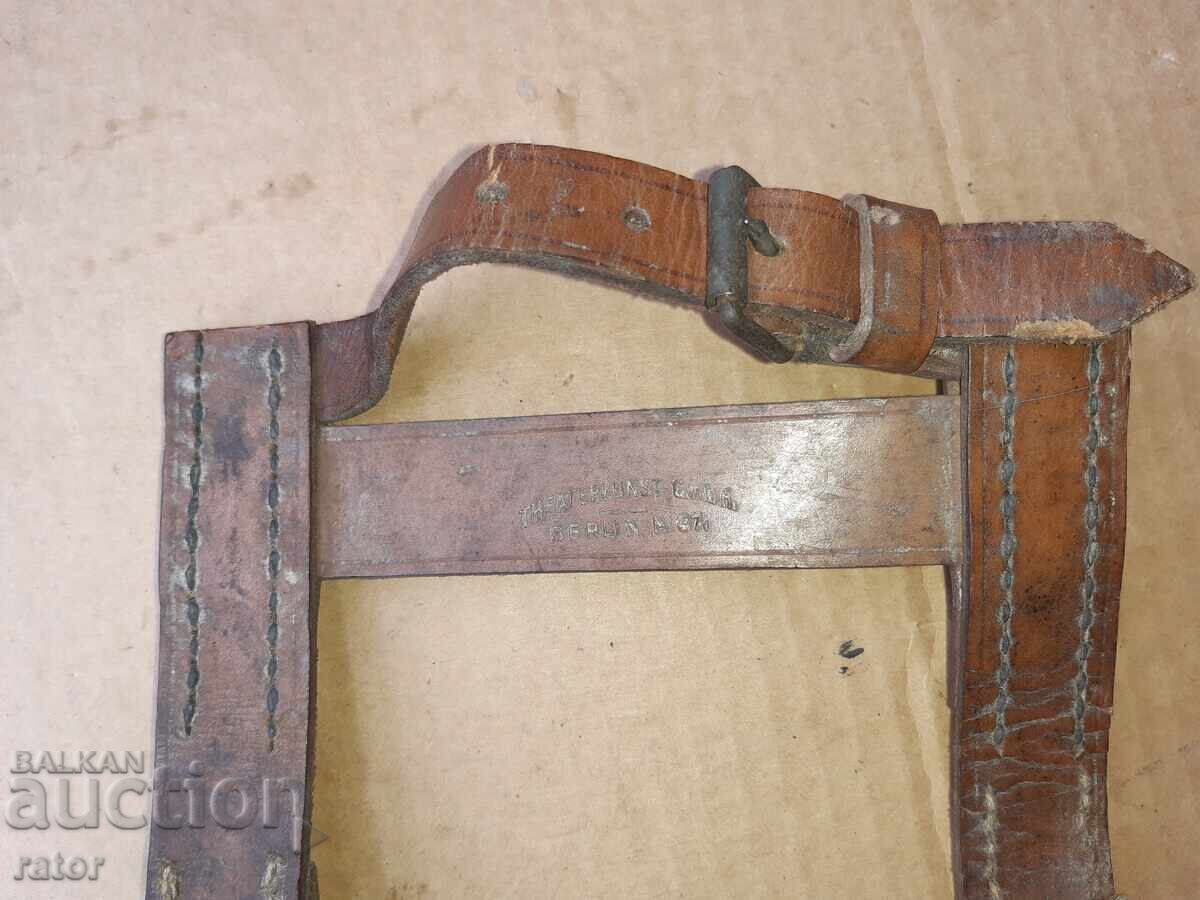 Carrier, case, for a soldier's shoulder blade WW1- Germany, Berlin with price € 16.99 | 33.23 BGN Carrier, case, for a soldier's shoulder blade WW1- Germany, Berlin with price € 16.99 | 33.23 BGN