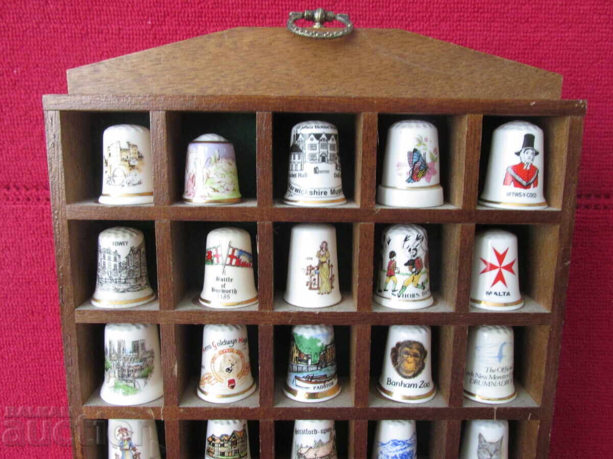 Thimbles collection with display with price 45.00 BGN | € 23.01