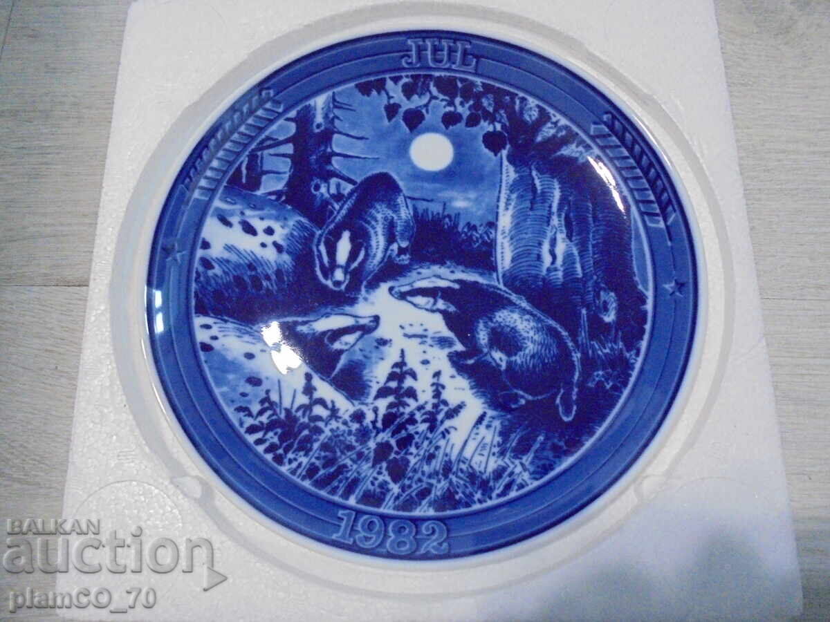 №*8326 Farfurie veche de colecție din porțelan JUL 1982 №*8326 Farfurie veche de colecție din porțelan JUL 1982