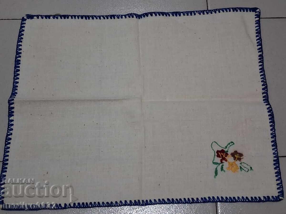 Șervețele vechi brodate pentru masă - 5
