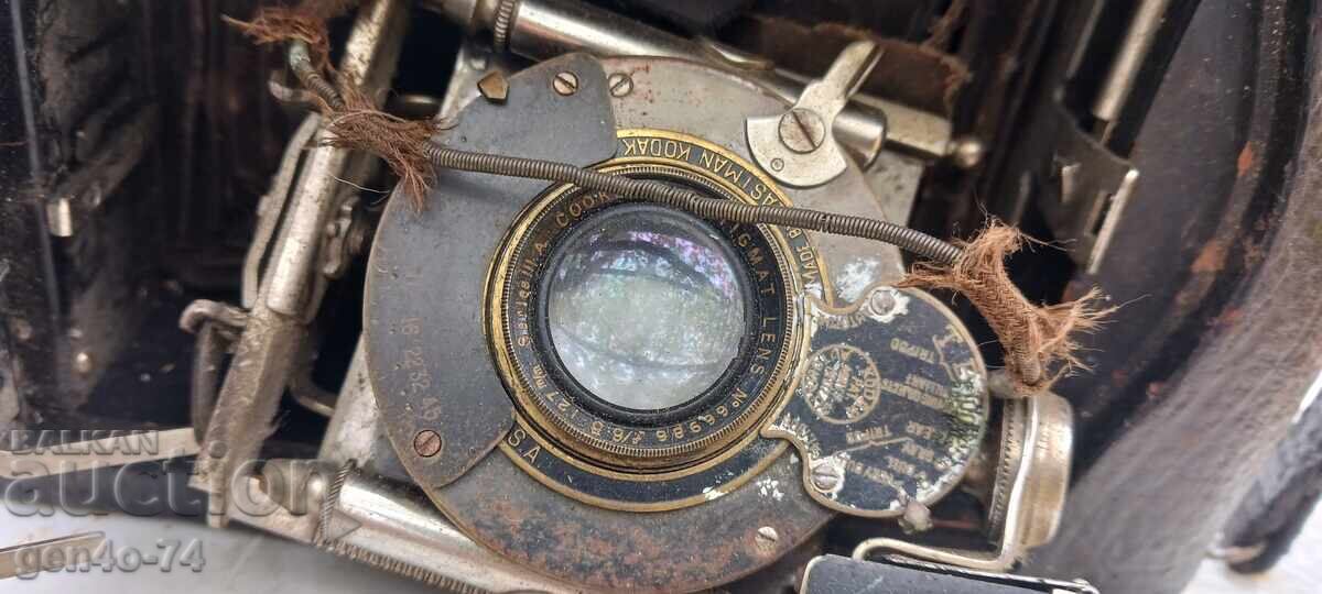 Παλιό φωτογραφική μηχανή για ανταλλακτικά με τιμή 20.00 BGN | € 10.23 Παλιό φωτογραφική μηχανή για ανταλλακτικά με τιμή 20.00 BGN | € 10.23