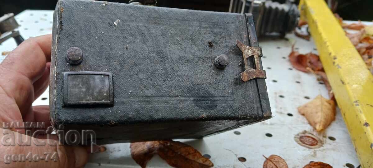 Livrarea Aparat foto vechi pentru piese