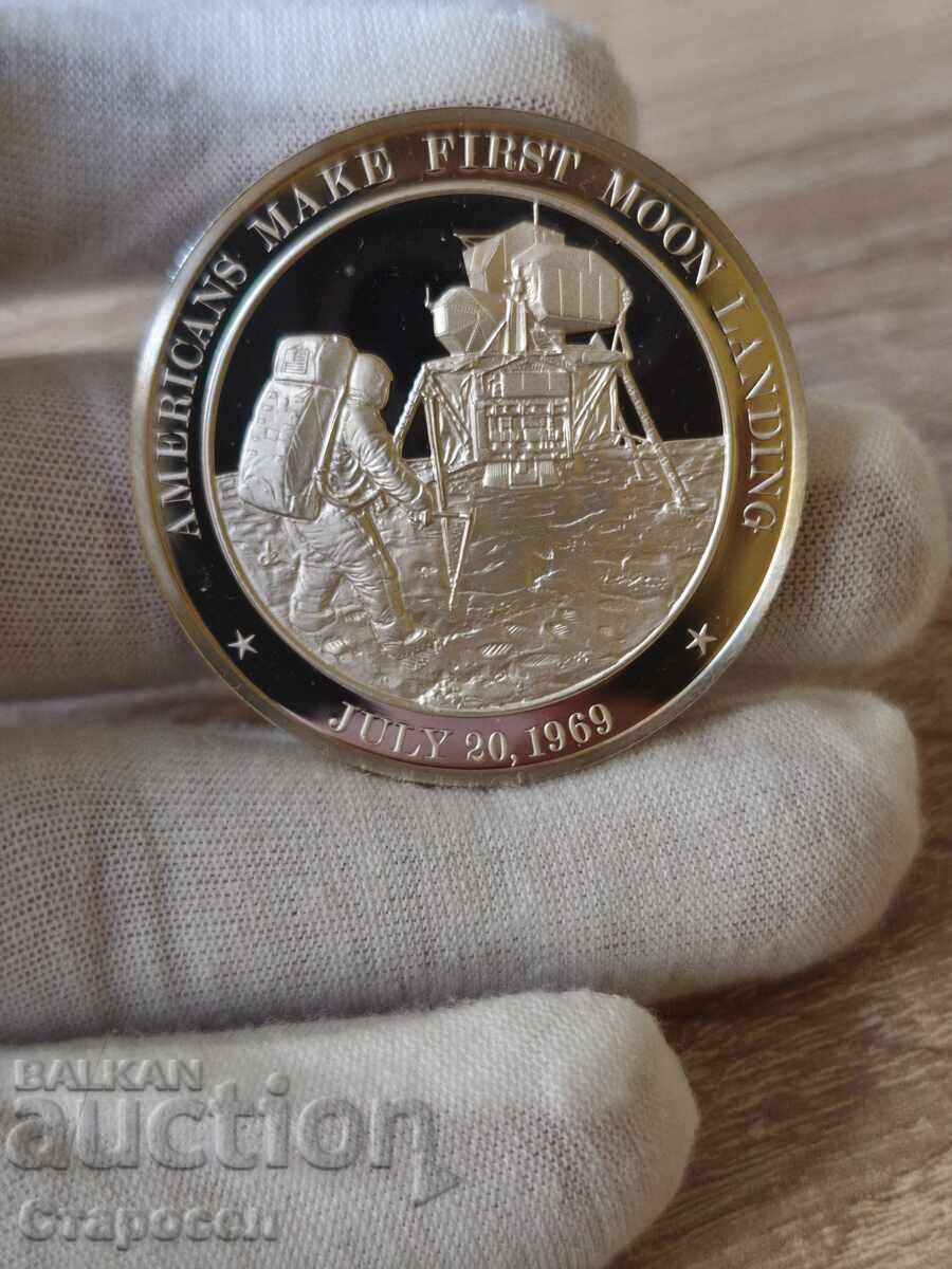 Монета (плакет) "Първото кацане на Луната" Монета (плакет) "Първото кацане на Луната"