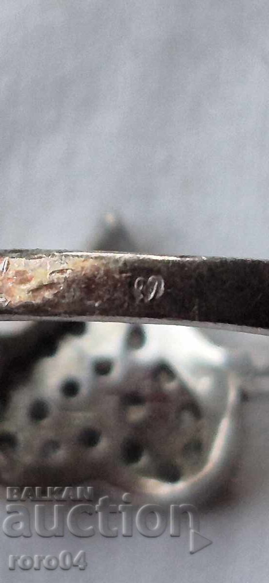 Παράδοση ΑΣΗΜΕΝΙΟ ΔΑΧΤΥΛΙΔΙ