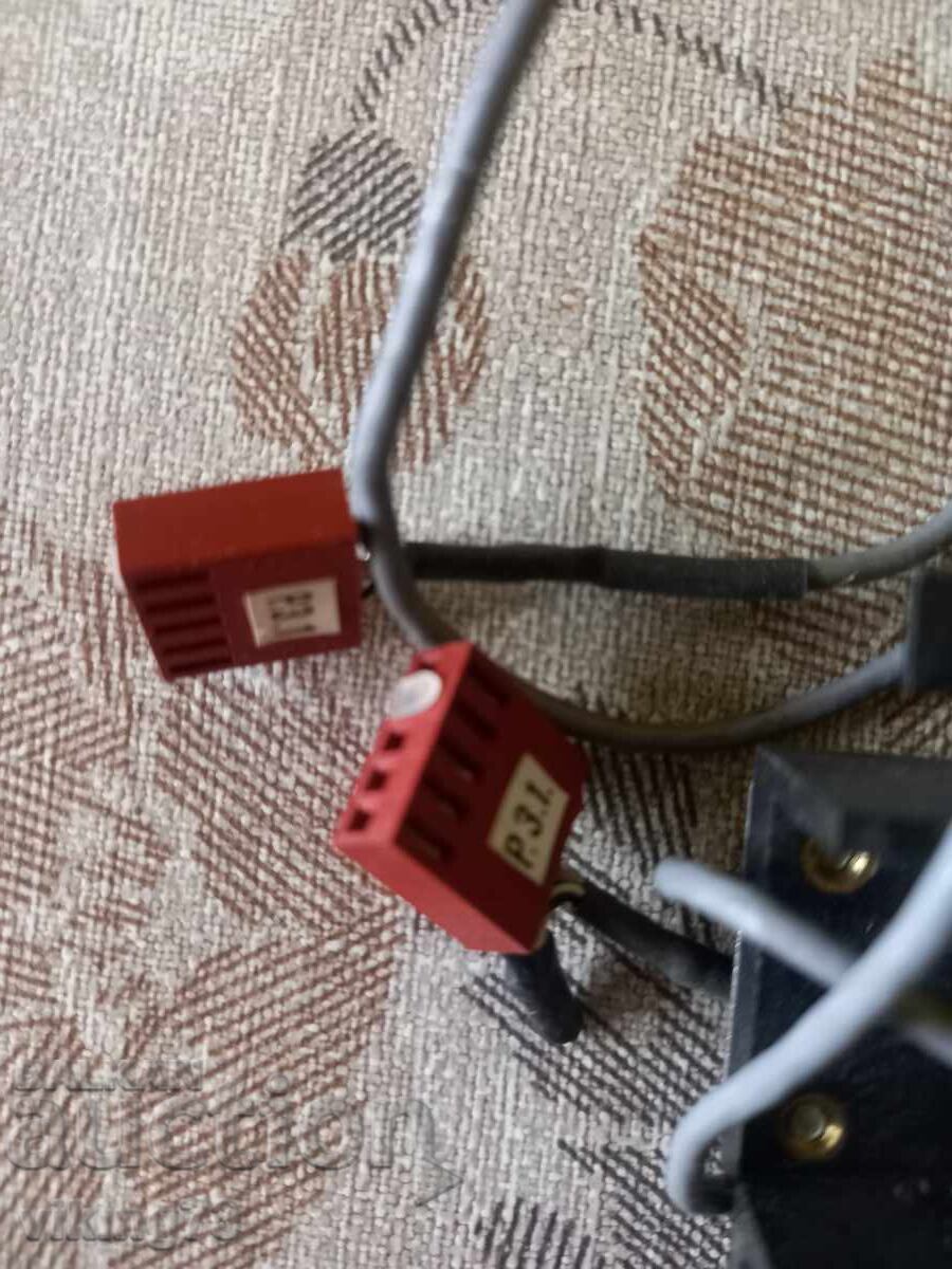 Phonograph cartridges, new - 5