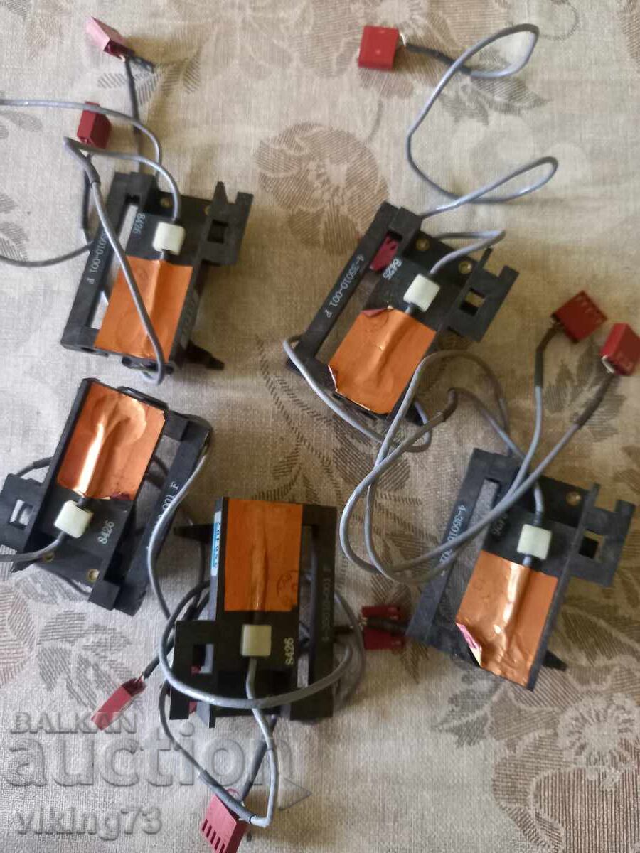 Phonograph cartridges, new