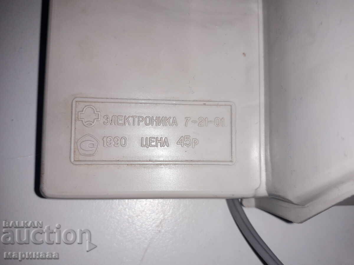 Delivery of OLD ELECTRONIC ALARM CLOCK "ELEKTRONIKA 7". USSR