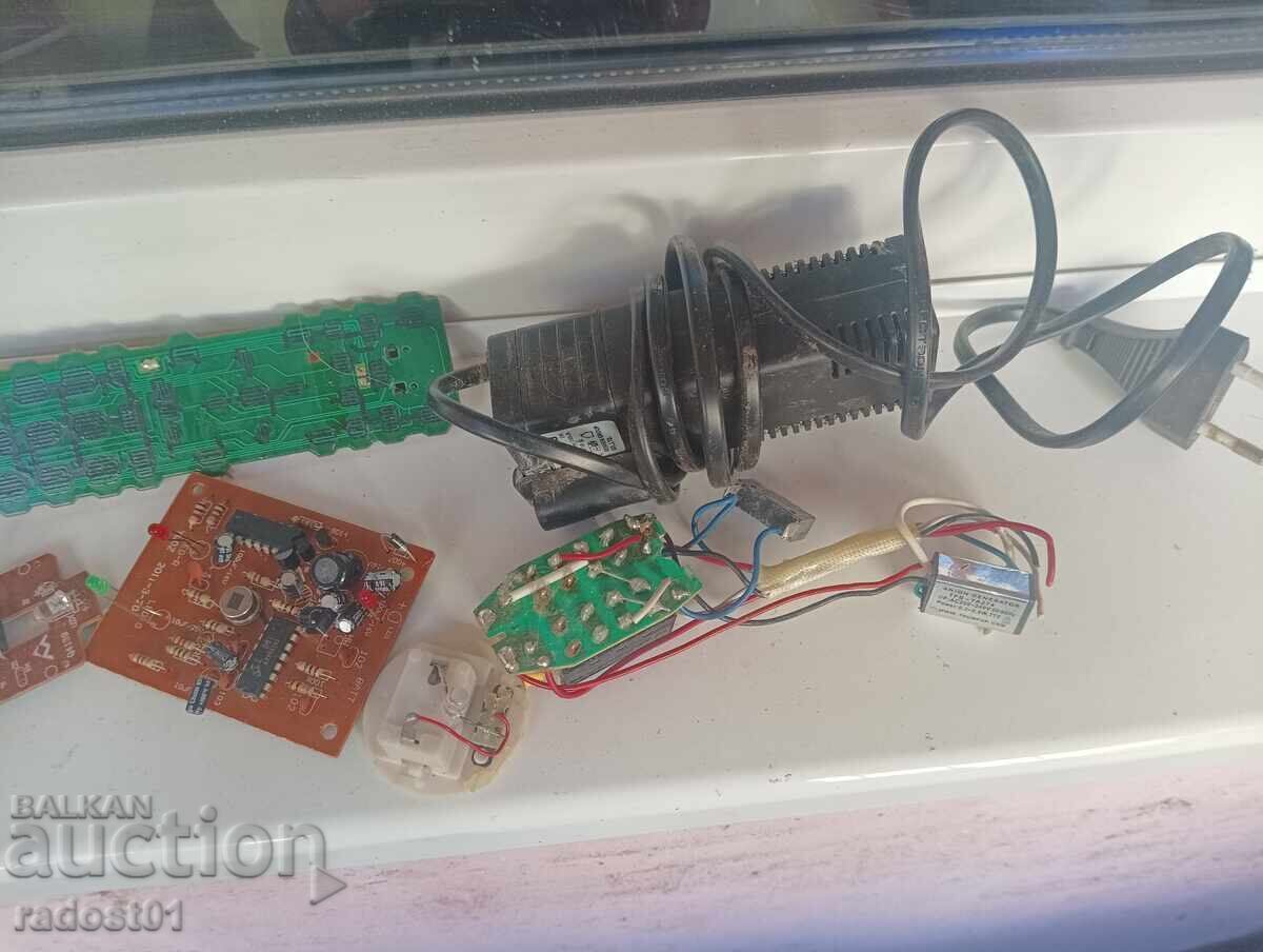 Auction ELECTRONIC SCRAP B.Z.C Auction ELECTRONIC SCRAP B.Z.C