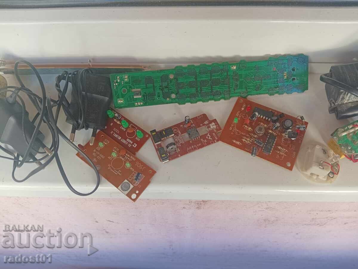 ELECTRONIC SCRAP B.Z.C - 5 ELECTRONIC SCRAP B.Z.C - 5