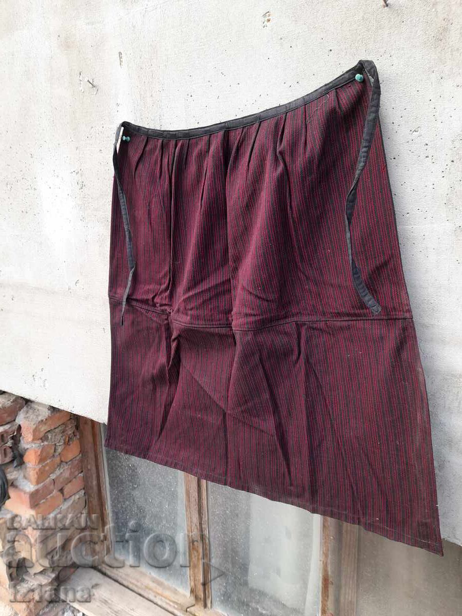 Ποδιά αντίκα με τιμή 22.00 BGN | € 11.25 Ποδιά αντίκα με τιμή 22.00 BGN | € 11.25