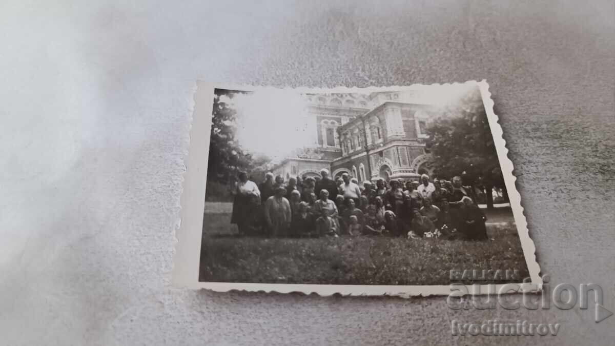 Photo Men women and children in front of Shipka Monastery