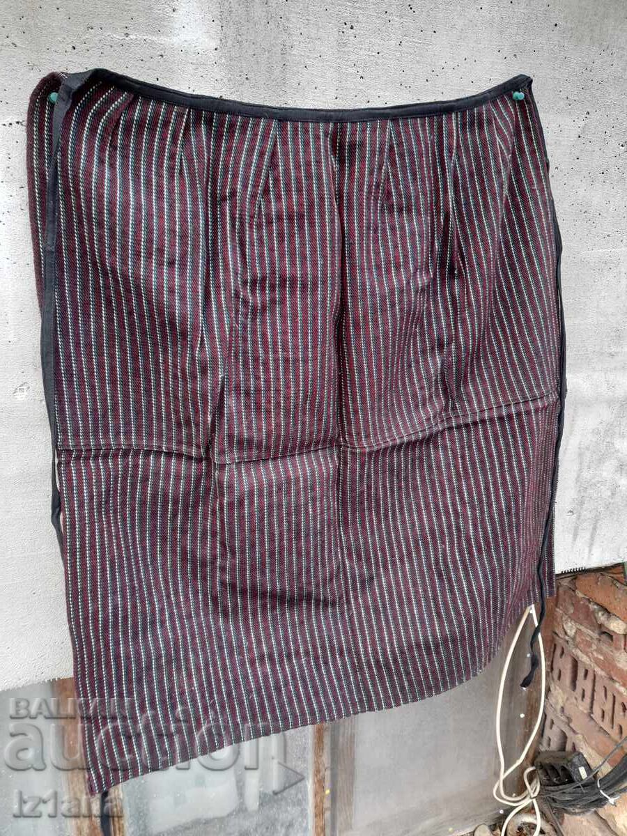 Licitație șorț antic Licitație șorț antic