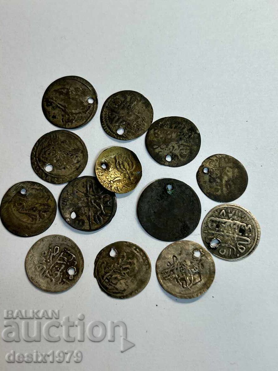 Lot de 13 monede pentru bijuterii Lot de 13 monede pentru bijuterii