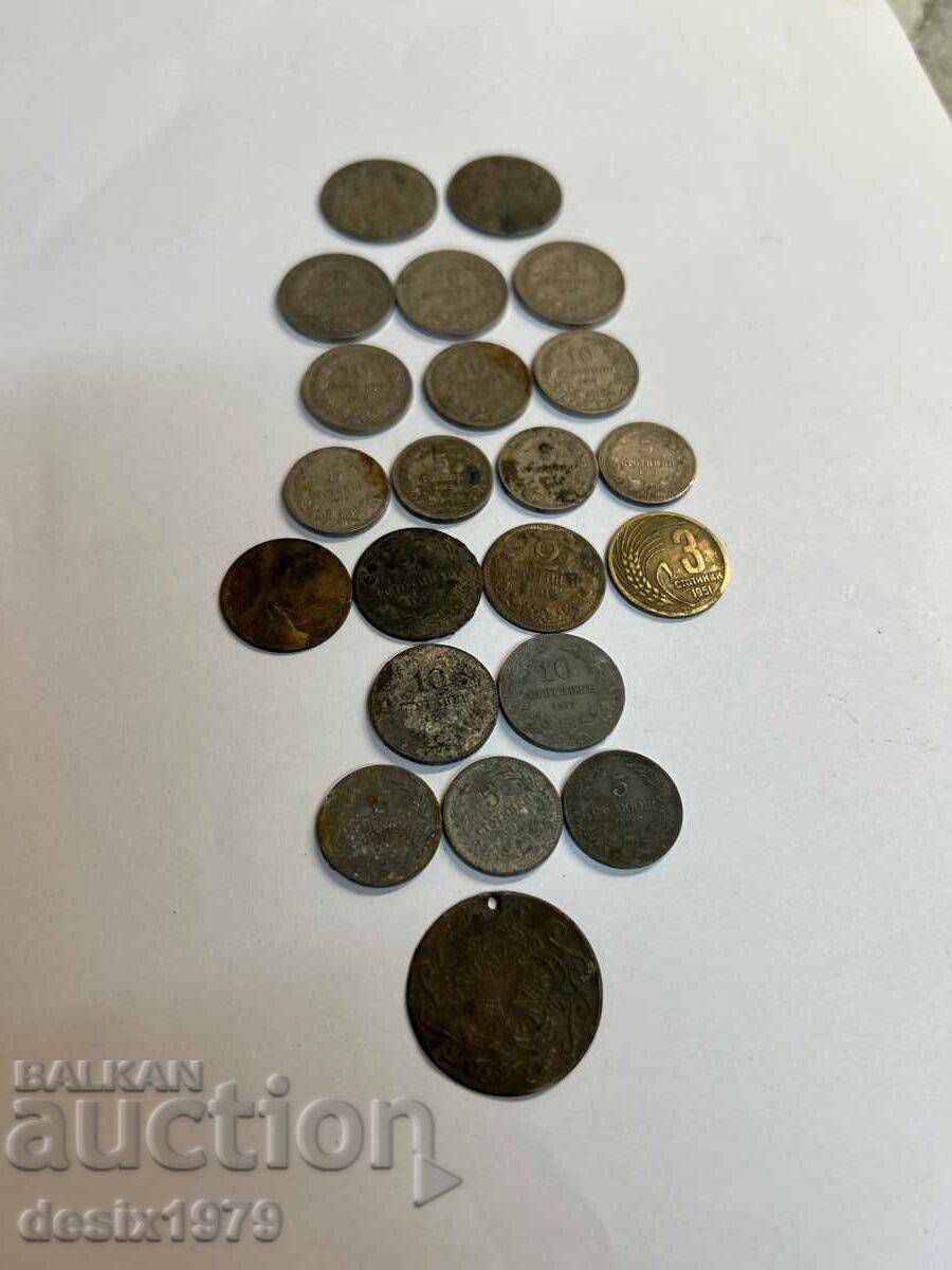 Παρτίδα παλαιών, μη καθαρισμένων νομισμάτων με τιμή 2.84 BGN | € 1.45