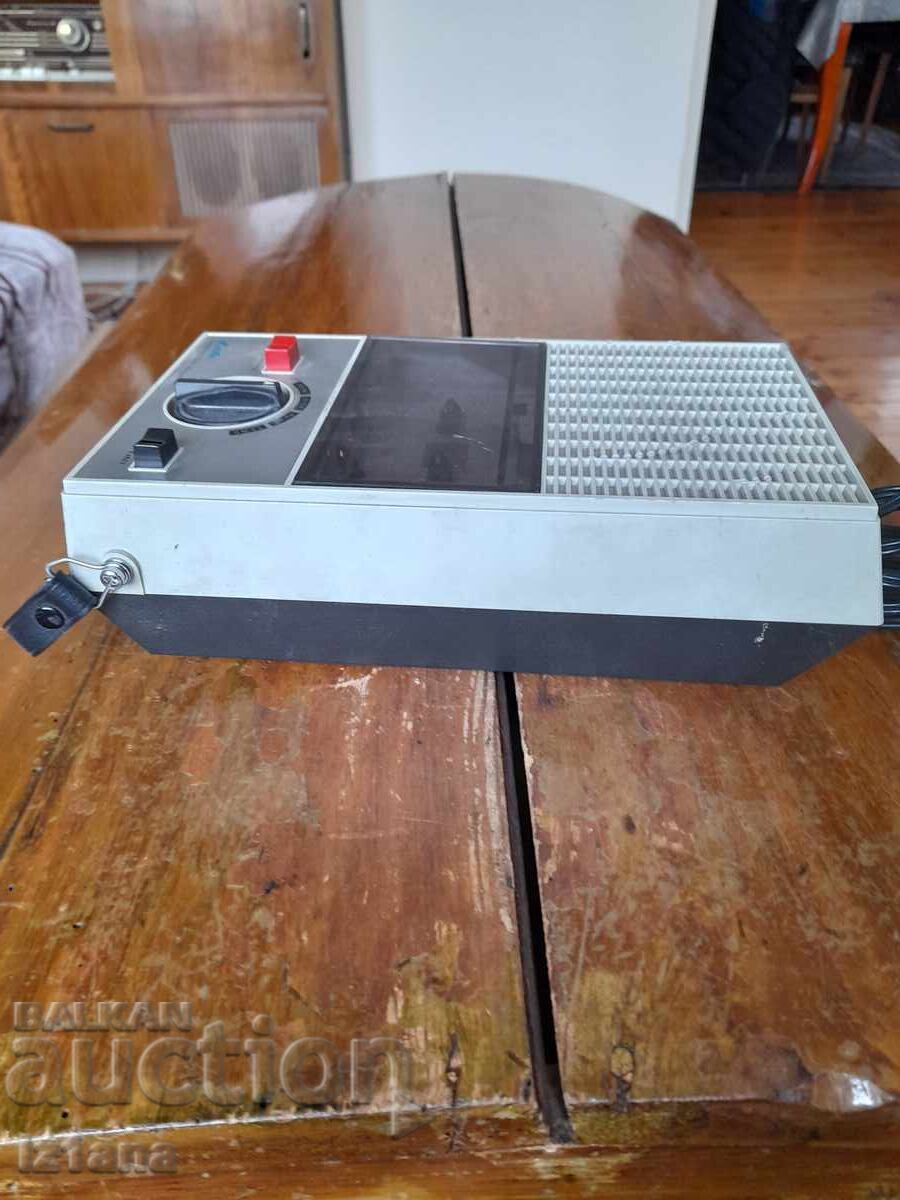 Old cassette player Life P-71AC - 5 Old cassette player Life P-71AC - 5