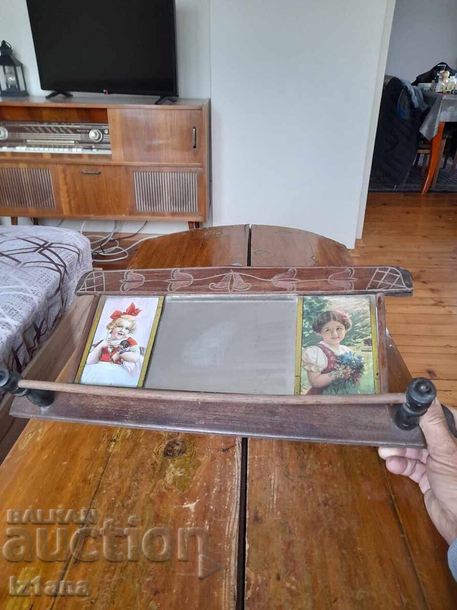 Antique mirror, towel rack with price 65.00 BGN | € 33.23