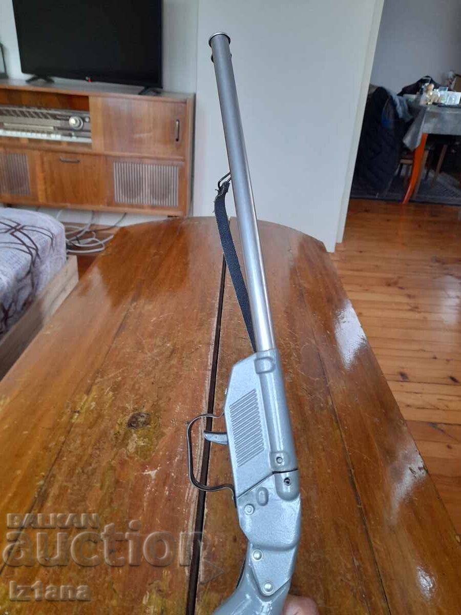Auction  Old children's toy, rifle