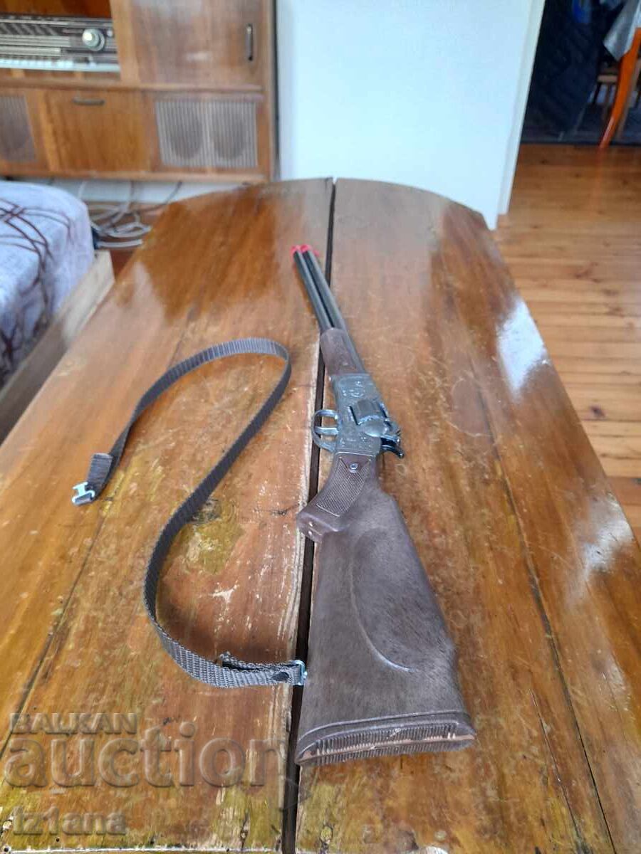 Old children's toy, rifle