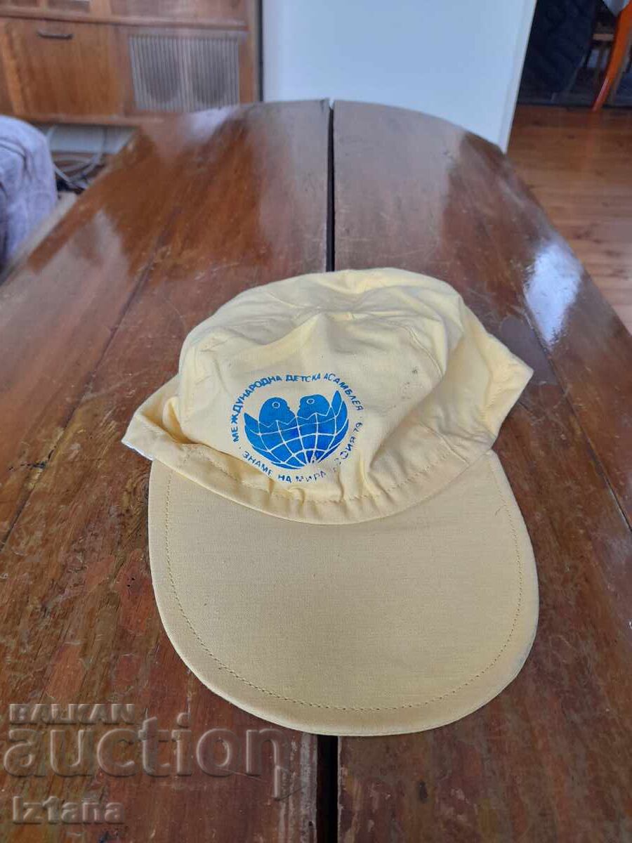 Old hat, Assembly Flag of Peace Old hat, Assembly Flag of Peace