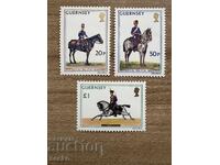 Гърнзи - Военни униформи (1975) MNH