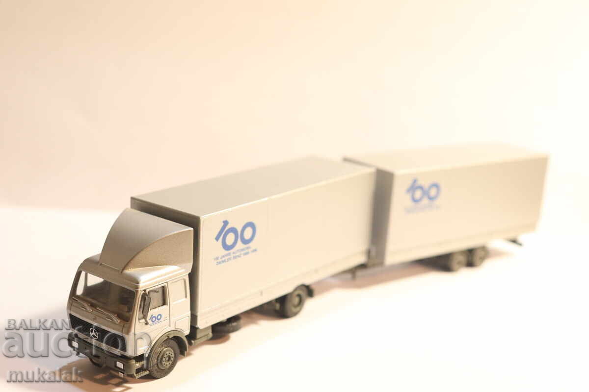 Auction  HERPA H0 1/87 MERCEDES BENZ TIR TRUCK MODEL
