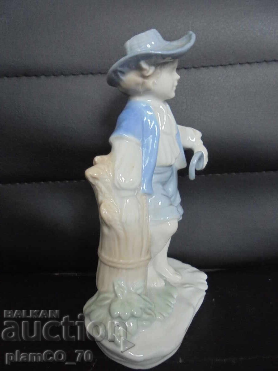 №*8329 Figurina veche din porțelan - 5 №*8329 Figurina veche din porțelan - 5