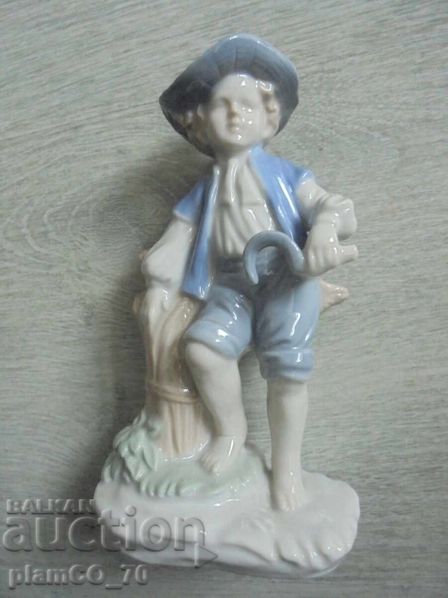 №*8329 Figurina veche din porțelan №*8329 Figurina veche din porțelan