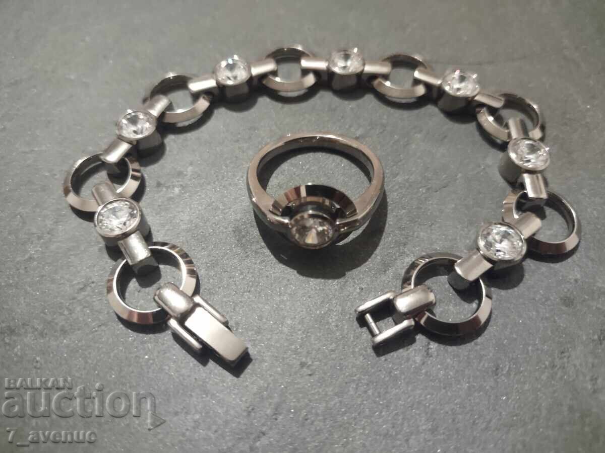 Grivna, πολύ εντυπωσιακή με δαχτυλίδι 20.10.25 με τιμή 99.00 BGN | € 50.62 Grivna, πολύ εντυπωσιακή με δαχτυλίδι 20.10.25 με τιμή 99.00 BGN | € 50.62