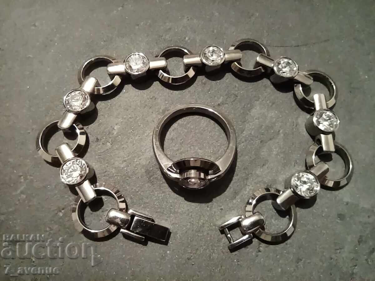 Παράδοση Grivna, πολύ εντυπωσιακή με δαχτυλίδι 20.10.25 Παράδοση Grivna, πολύ εντυπωσιακή με δαχτυλίδι 20.10.25