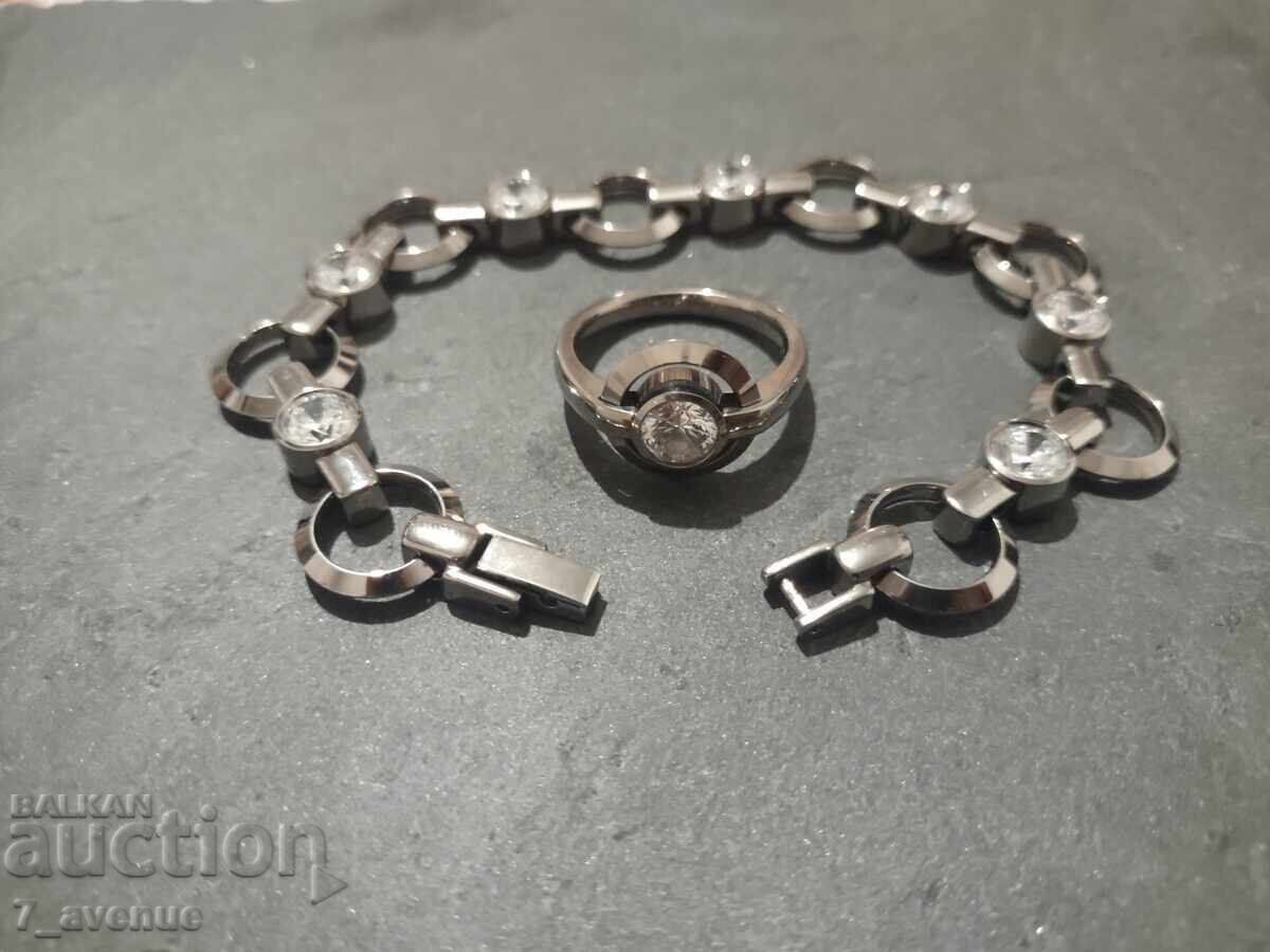 Grivna, πολύ εντυπωσιακή με δαχτυλίδι 20.10.25 - 5 Grivna, πολύ εντυπωσιακή με δαχτυλίδι 20.10.25 - 5