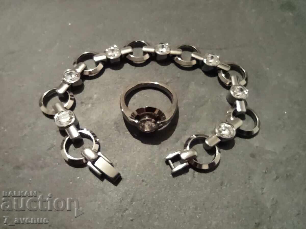 Grivna, πολύ εντυπωσιακή με δαχτυλίδι 20.10.25 Grivna, πολύ εντυπωσιακή με δαχτυλίδι 20.10.25