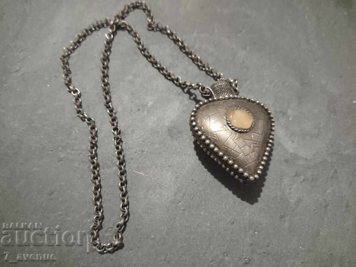 Колие, посребрен гердан съд за аромати  ест. Камъни 20.10.25 с цена 69.00 лв. | € 35.28