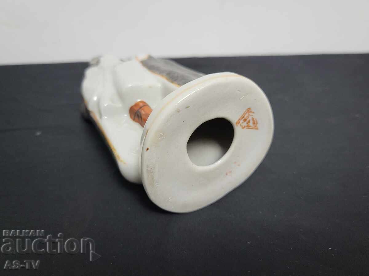 Porcelain figurine - 5 Porcelain figurine - 5
