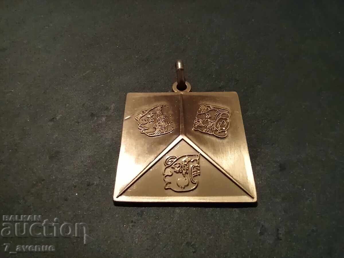 Pendant Medallion, Rare Interesting Item 20.04.25 with price 99.00 BGN | € 50.62