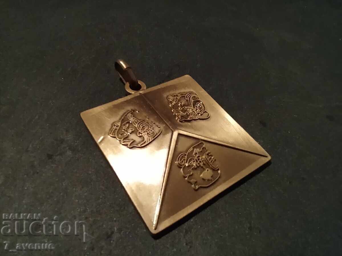 Delivery of Pendant Medallion, Rare Interesting Item 20.04.25