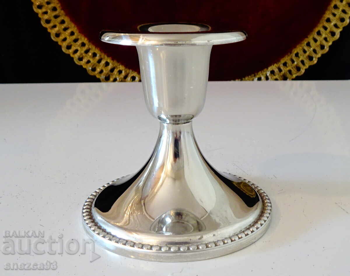 Английски посребрен свещник Brama,печат. с цена 16.00 лв. | € 8.18