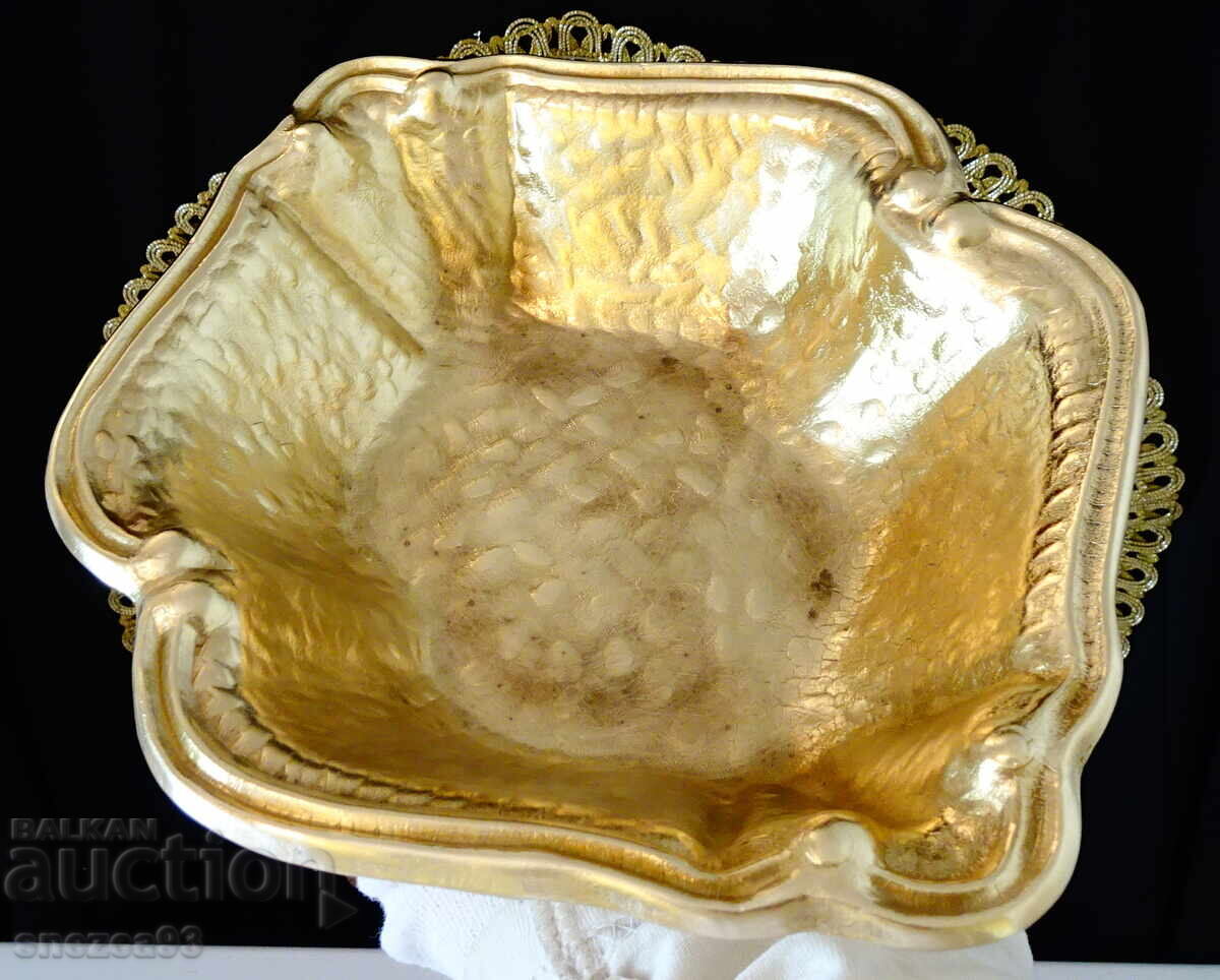 Delivery of Bronze fruit bowl, 500g, baroque Delivery of Bronze fruit bowl, 500g, baroque