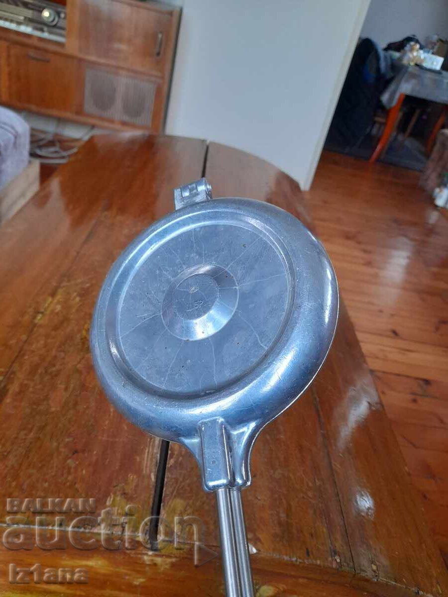 Δημοπρασία Παλιό σκεύος, φόρμα για ψήσιμο γλυκών, Μανιτάρια Δημοπρασία Παλιό σκεύος, φόρμα για ψήσιμο γλυκών, Μανιτάρια