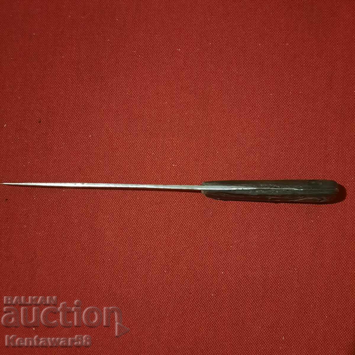 Auction  Large Gabrovo butcher knife