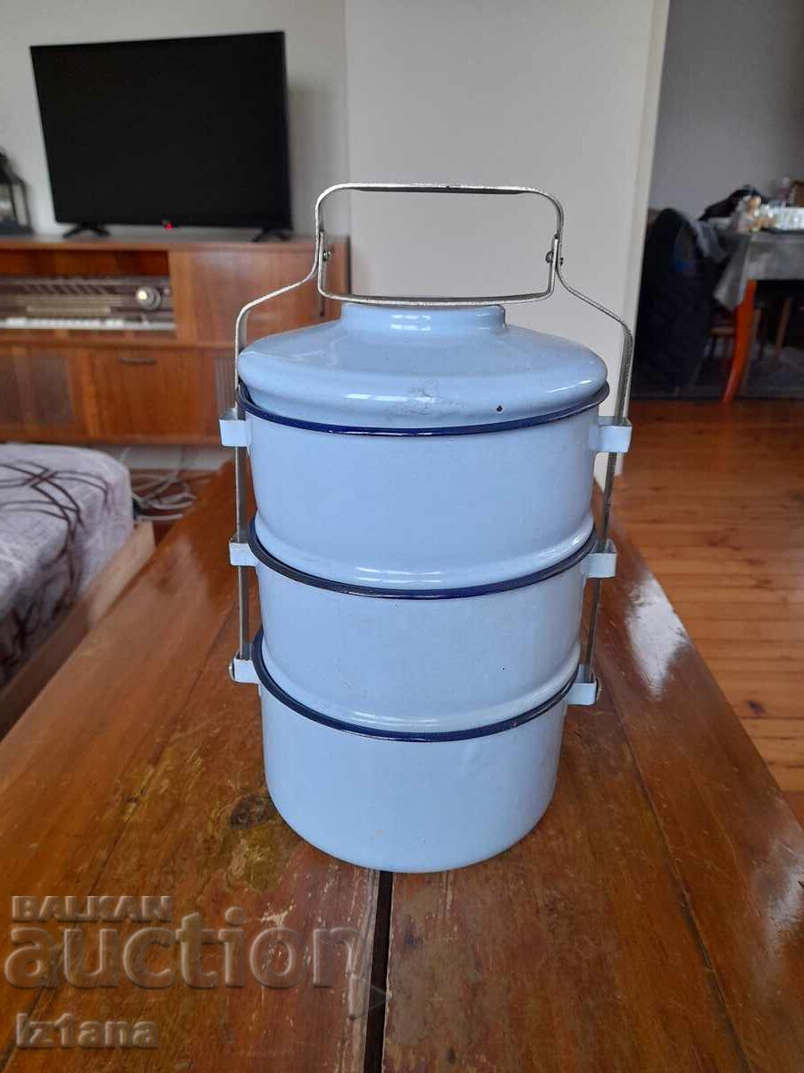 Παλιά εμαγιέ δοχεία τροφίμων