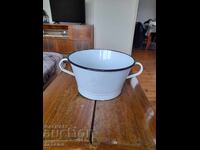 Sita veche emailata, strecuratoare