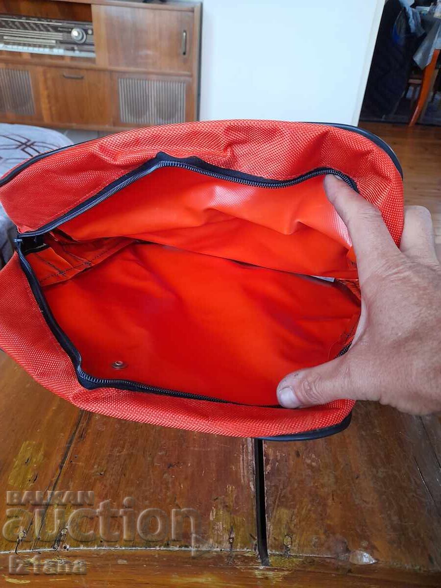 Delivery of Old Backpack BalkanTourist